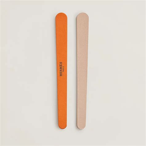 les mains hermes nail files.